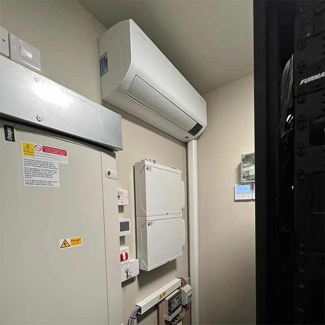 2.5kW Daikin multi-split system installation