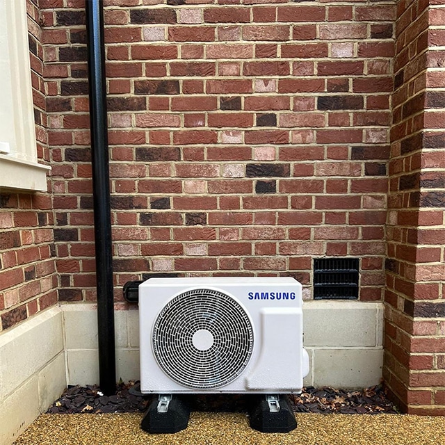 2.5kW Daikin multi-split system installation